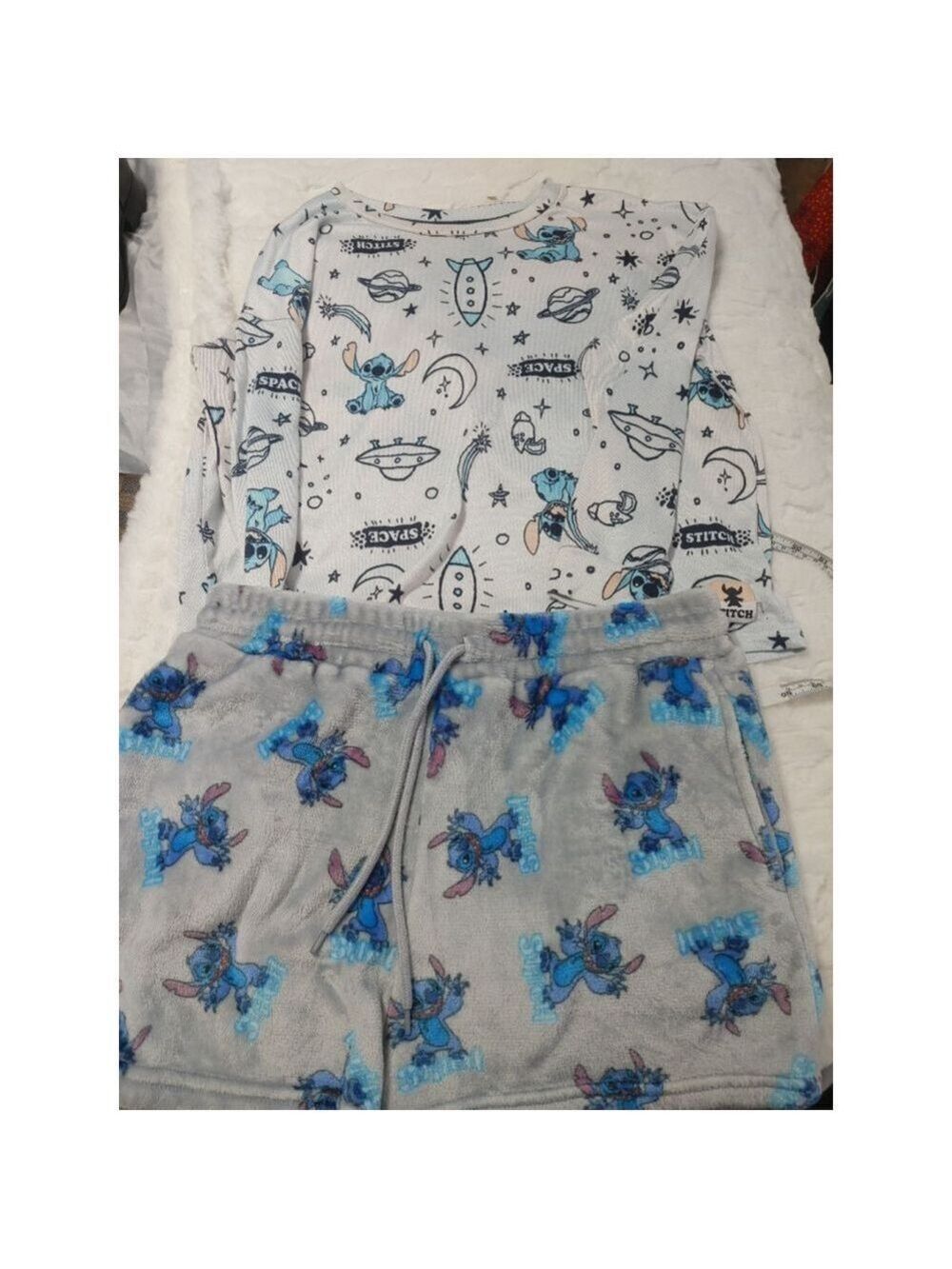 Women's Disney Lilo & Stitch Pajama Set XL White Gray - Picture 1 of 13